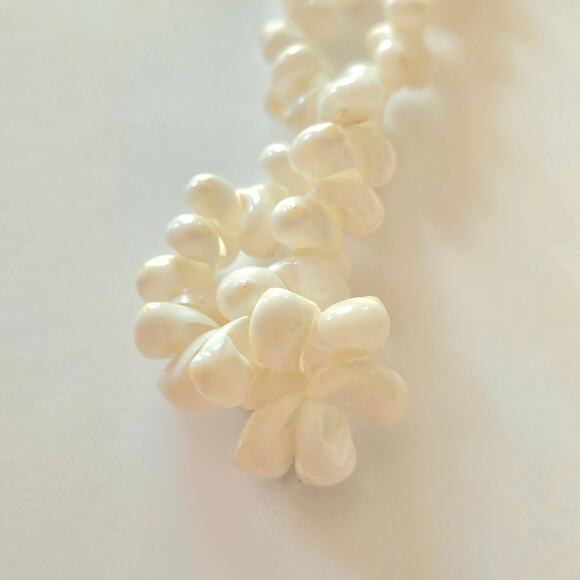 Island Chic: Vintage Hawaiian Shell Necklace Set - Picture 13 of 16